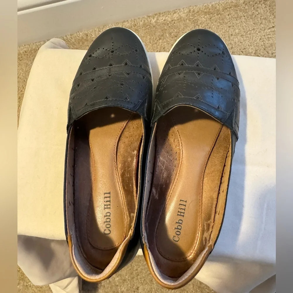 Cobb Hill Womens Bailee Size 5.5 Shoes Black Leather Slip On Comfort Fla… - Picture 2 of 6